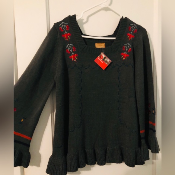 NWT Women's Square Neck Floral Sweater NWT - Picture 2 of 10